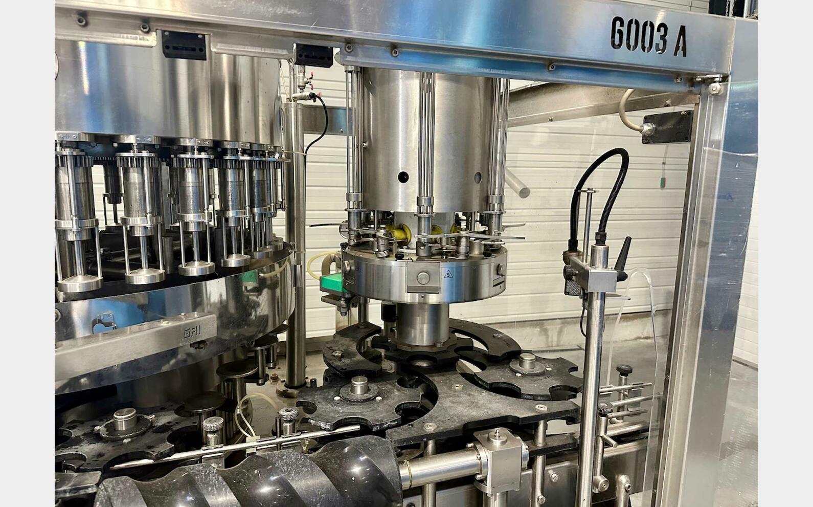 SINGLE BLOCK rinsing pulling capping 8000 Bt/h GAI