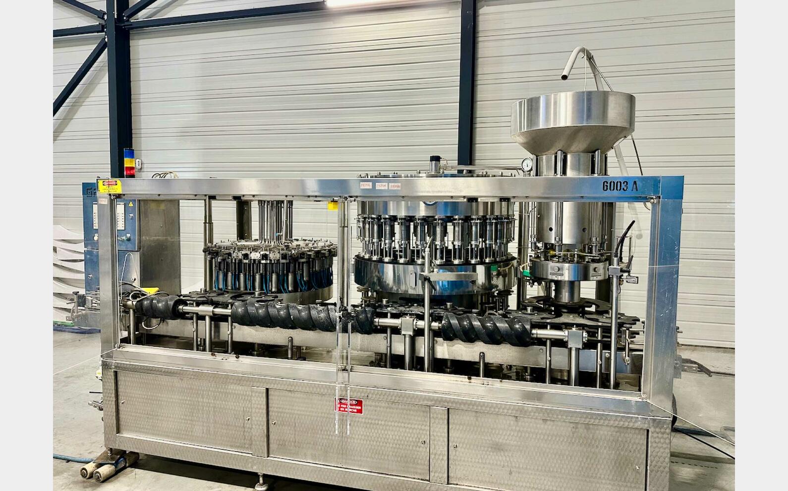 MONOBLOC rin&ccedil;age tirage bouchage 8 000 bouteilles / heure GAI