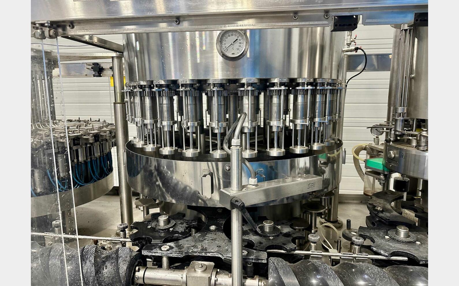 SINGLE BLOCK rinsing pulling capping 8000 Bt/h GAI