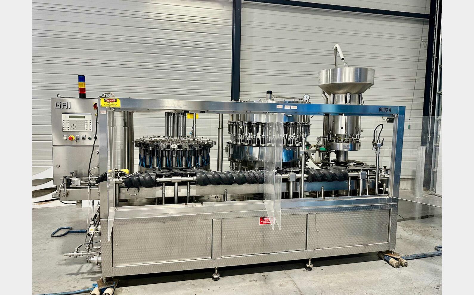 SINGLE BLOCK rinsing pulling capping 8000 Bt/h GAI