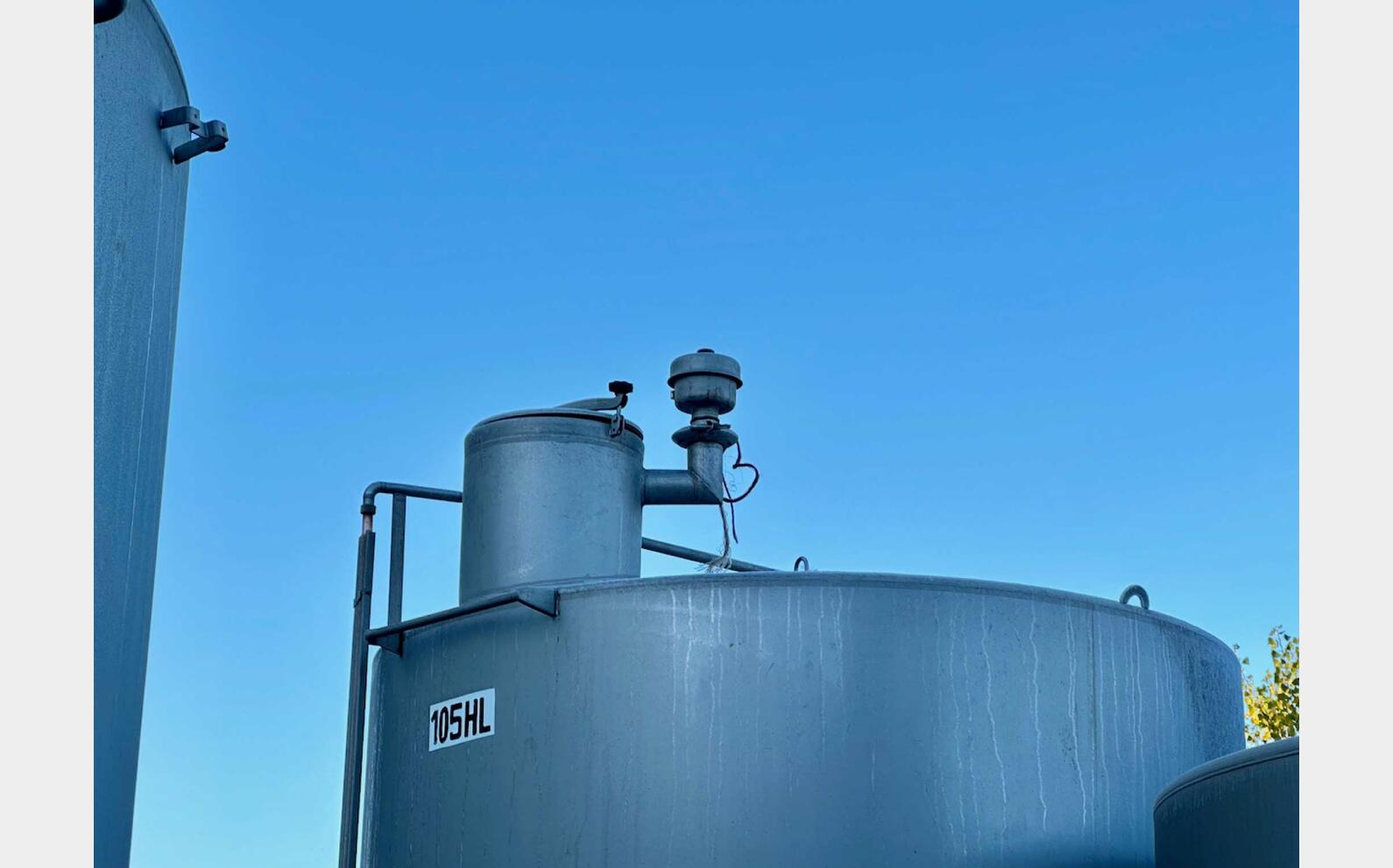 Cuve inox 304 - Ferm&eacute;e - Sur pieds 105 HL (10 500 litres) ARSILAC
