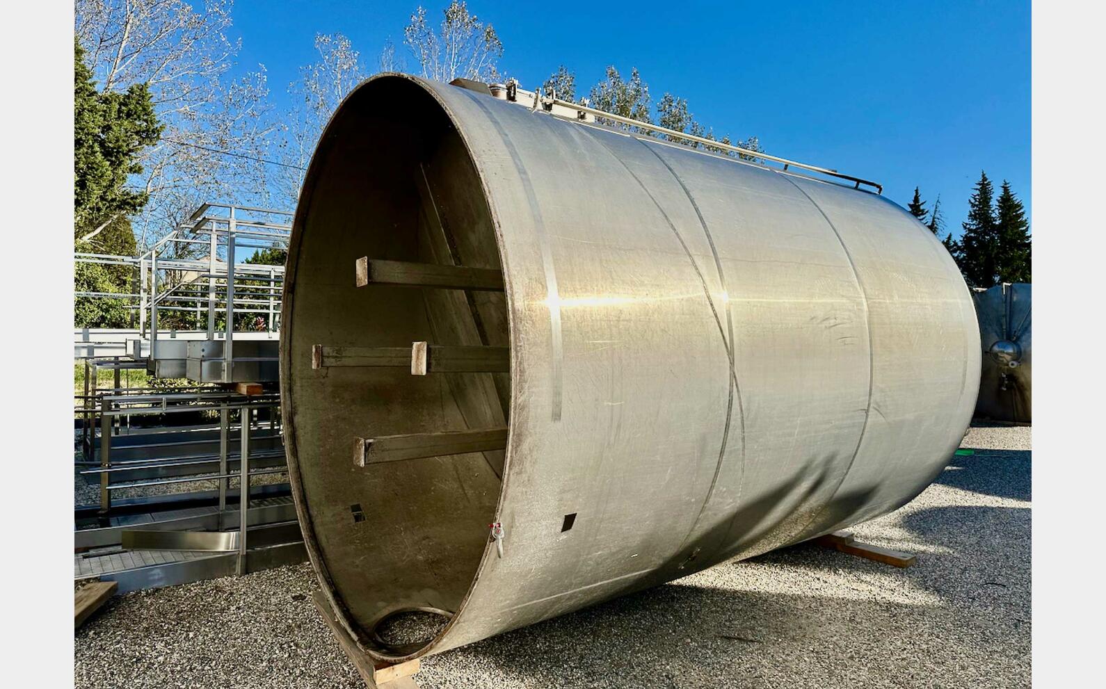  304 ss tank - Closed 200 HL (20 000 litres) ARSILAC
