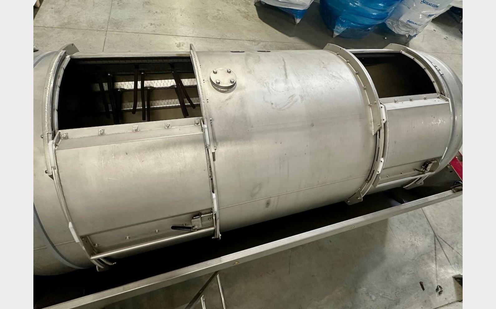 Press - Closed cage 50 HL (5,000 litres) BUCHER