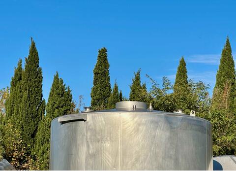  304 ss tank - Cylindrical on legs 150 HL (15,000 litres) LESCAUT