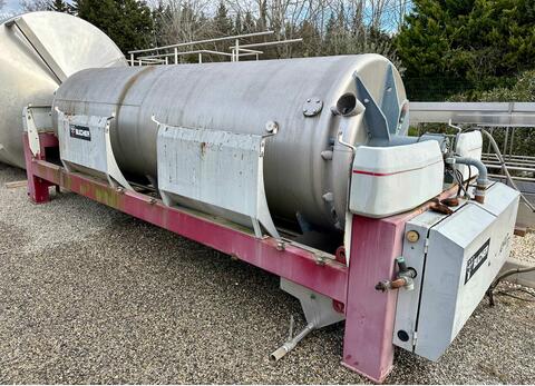 Press - RPZ 80 80 HL (8,000 litres) BUCHER