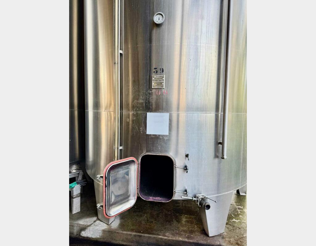 Cuve inox 304 - Fermé - Sur pieds