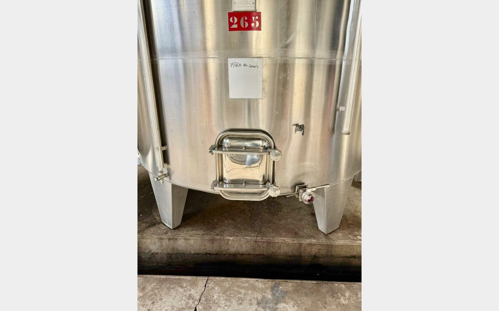304 ss tank - Closed 265 HL (26,500 litres)