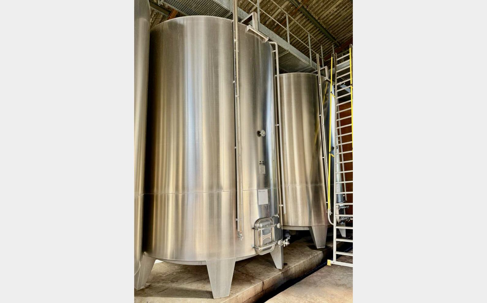304 ss tank - Closed 300 HL (30,000 litres)