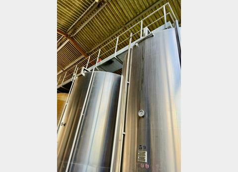 Cuve inox 304 - Ferm&eacute;e 300 HL (30 000 litres)
