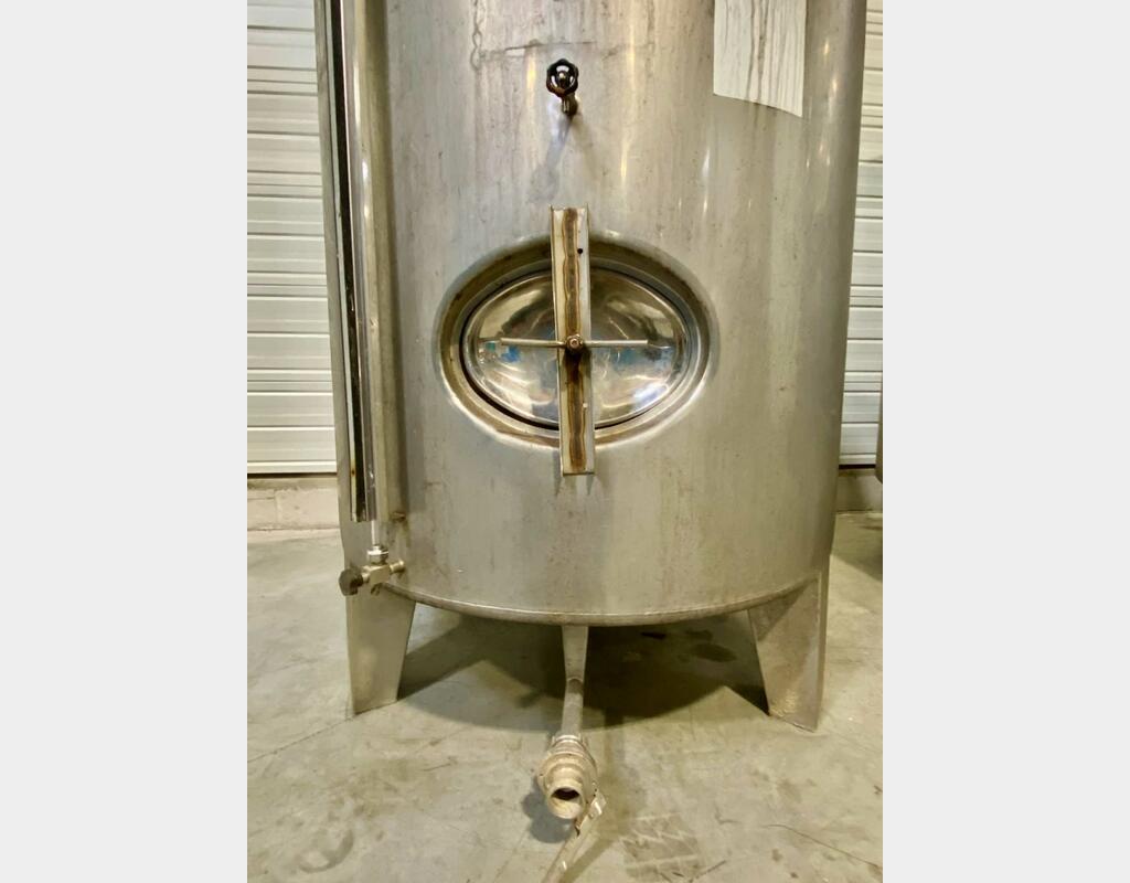 Cuve inox 304 - Fermée - Sur pieds