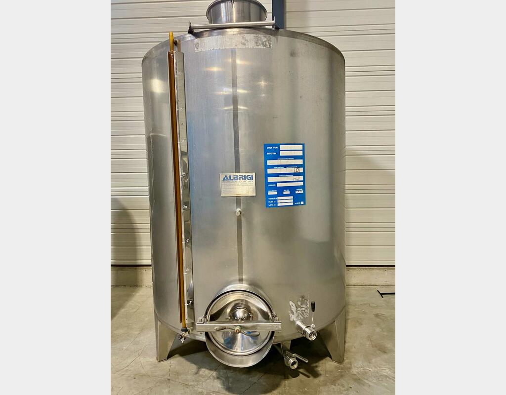 Cuve inox 316 - Ferm&eacute;e sur pieds 50 HL (5 000 litres) ALBRIGI