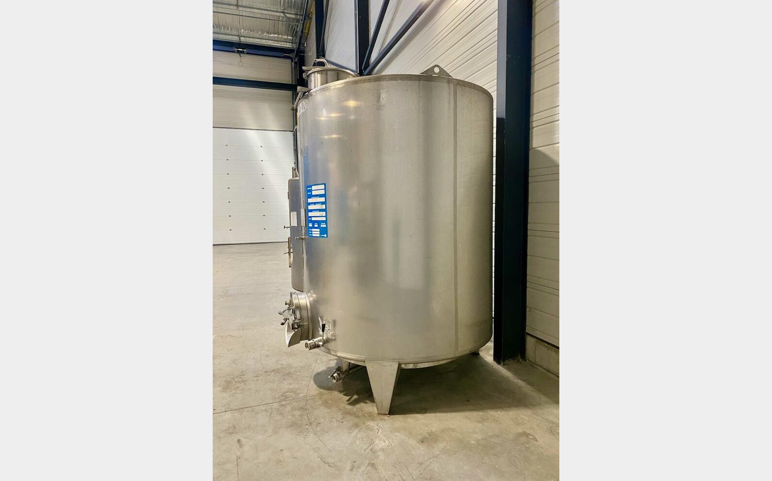 Cuve inox 316 - Ferm&eacute;e sur pieds 50 HL (5 000 litres) ALBRIGI