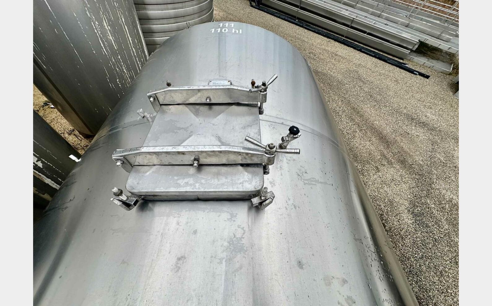 Cuve inox - Fond plat 110 HL (11 000 litres) SEDEM