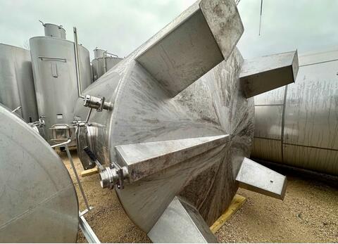 Ss tank - Conical bottom 152 HL (15,200 litres) DABRIGEON