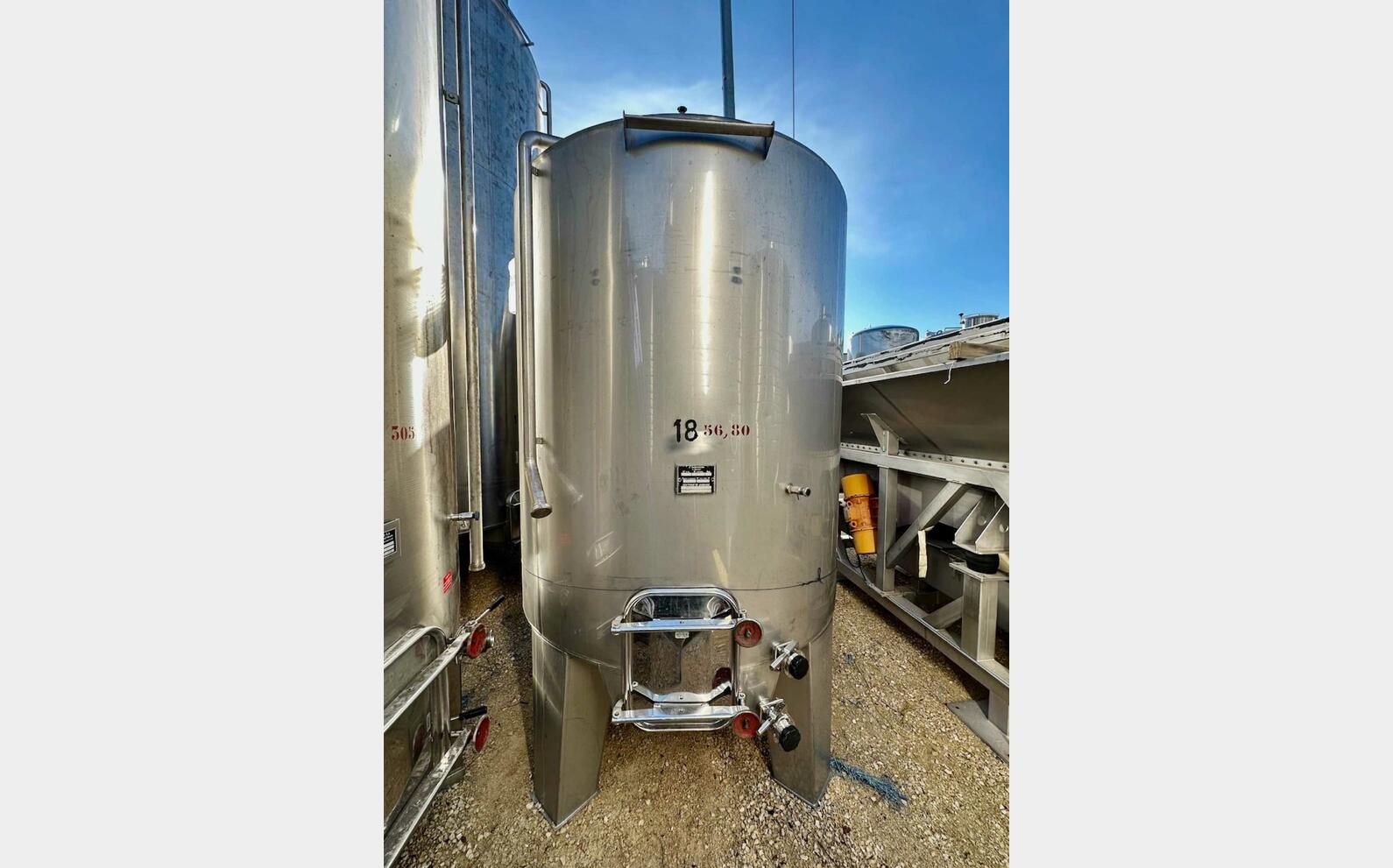 Ss tank - Conical bottom 55.7 HL (5,570 litres) DABRIGEON