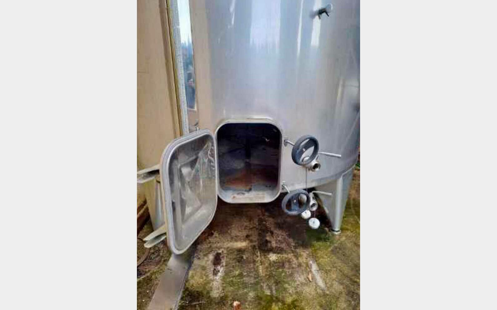 Cuve inox - Fond plat 100 HL (10 000 litres) FRACCHIOLLA