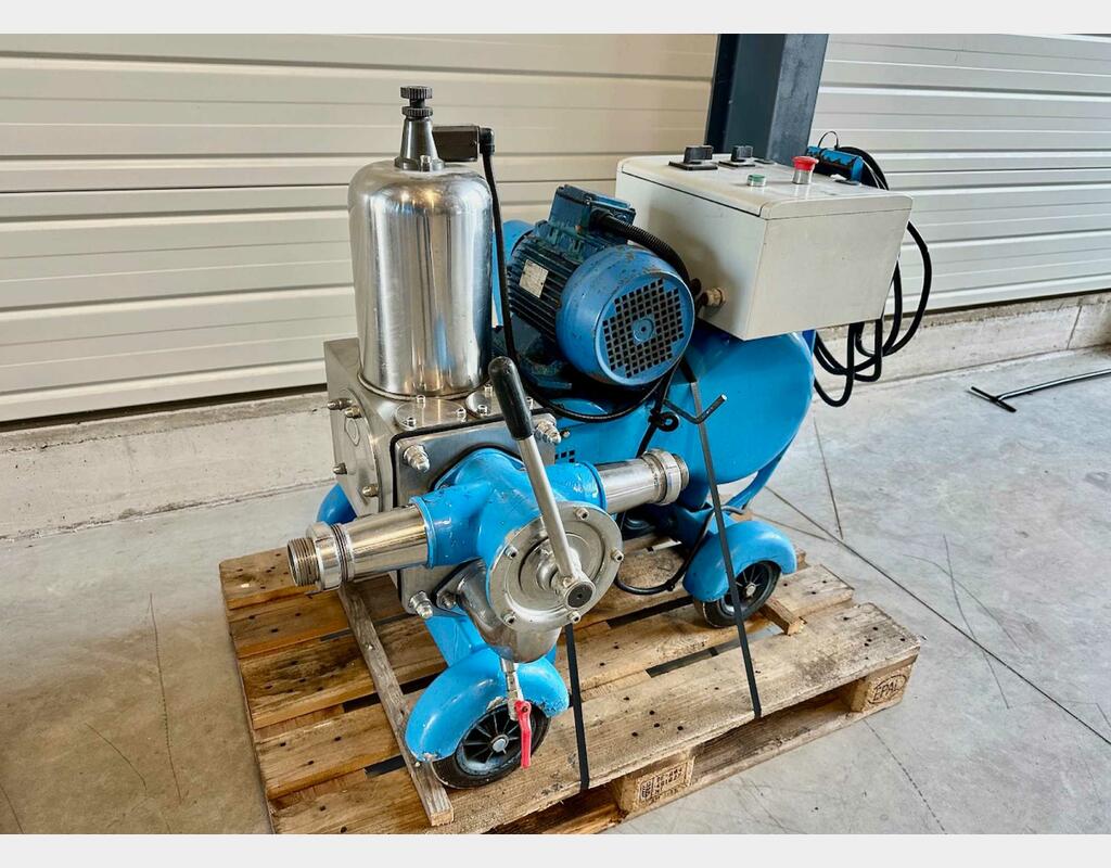 Pompe a piston inox 100 &agrave; 200 HL/h CME