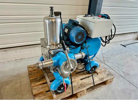 Stainless steel piston pump