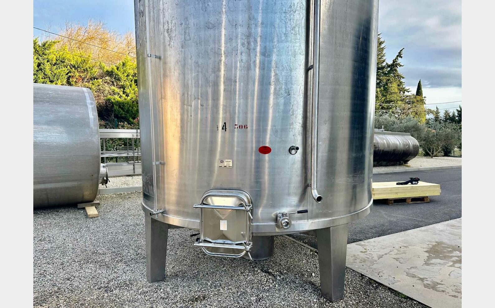 Ss tank - Conical bottom 300 HL (30,000 litres) LAGOUARDE