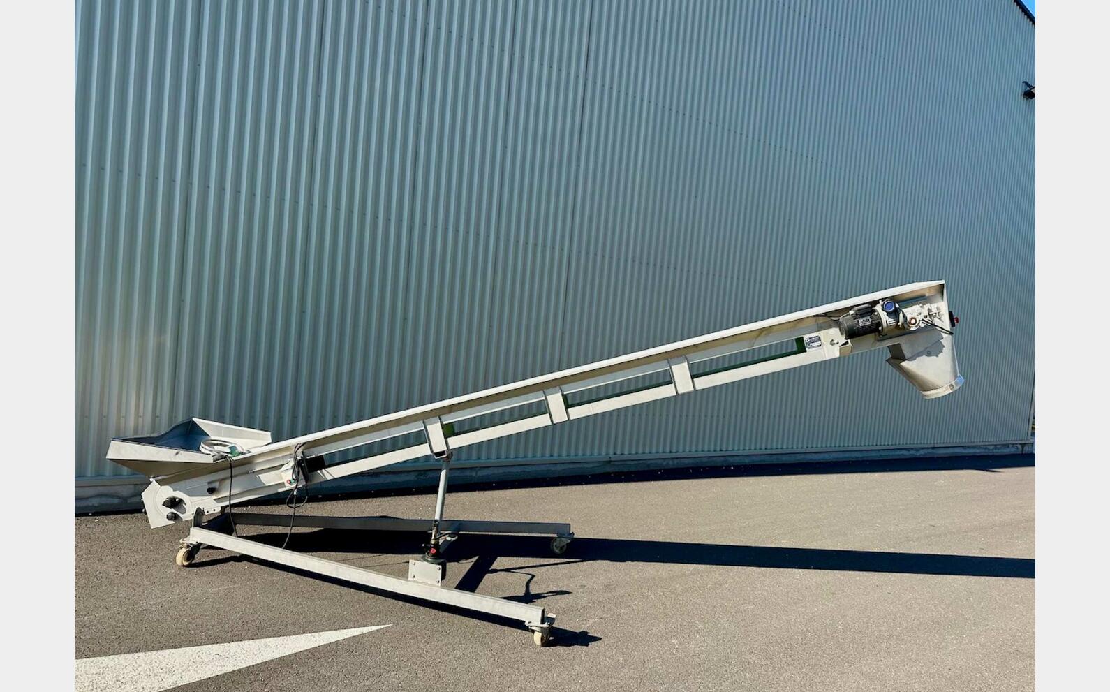 Cleated belt elevator 5.60 M (5 600 mm)