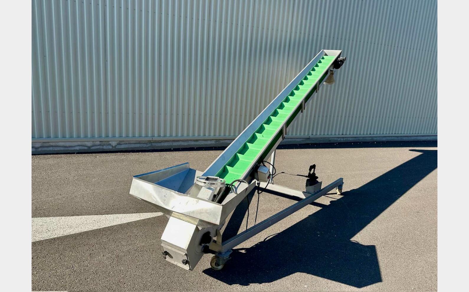 Cleated belt elevator 5.60 M (5 600 mm)