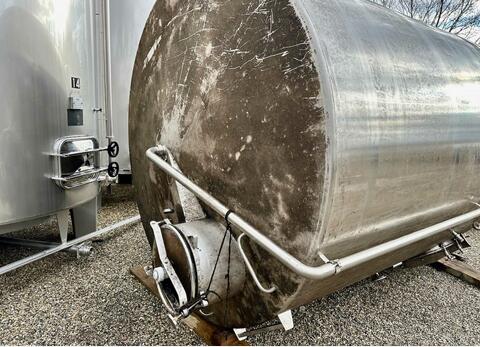 316 stainless steel tank - Enclosed - Conical bottom on feet