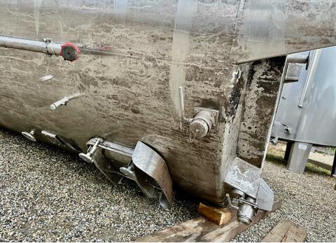 316 stainless steel tank - Enclosed - Conical bottom on feet