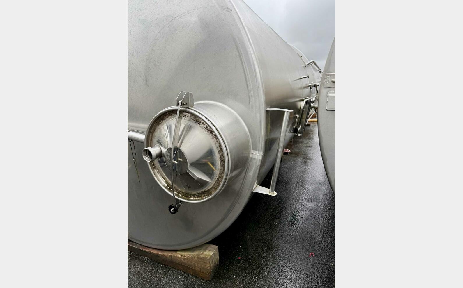304 ss tank - Closed 250 HL (25,000 litres)