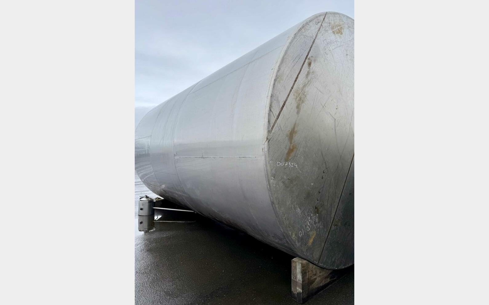 304 ss tank - Closed 620 HL (62 000 litres) VAUTIER