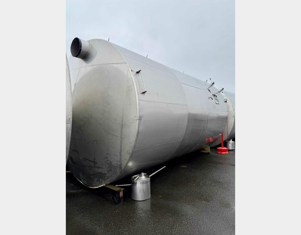 304 ss tank - Closed 620 HL (62 000 litres) VAUTIER