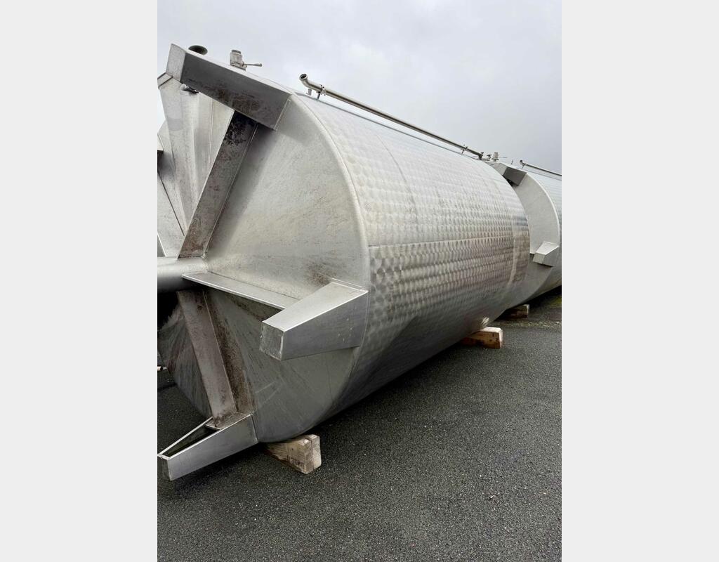Cuve inox 304 fermée - Cylindrique verticale sur pieds