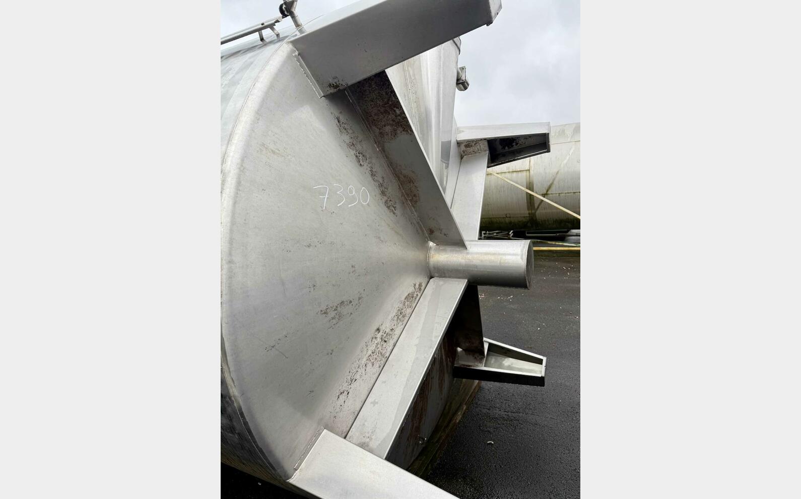 Cuve inox 304 - Ferm&eacute;e 190 HL (19 000 litres)