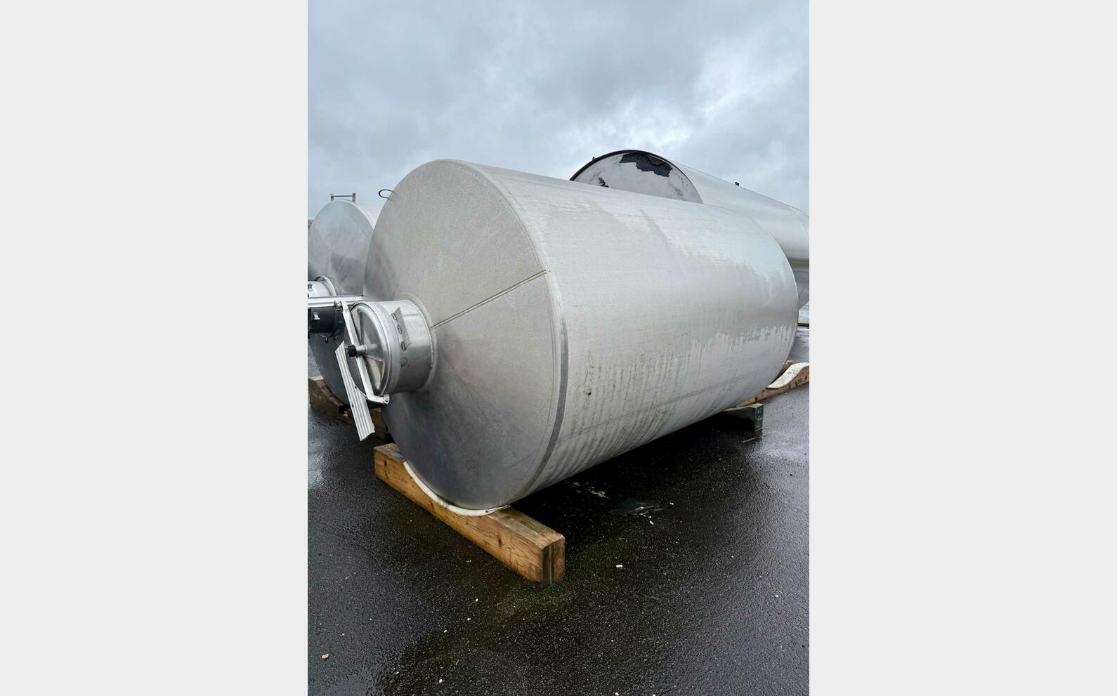 Cuve inox - Stockage 101,6 HL (10 160 litres)