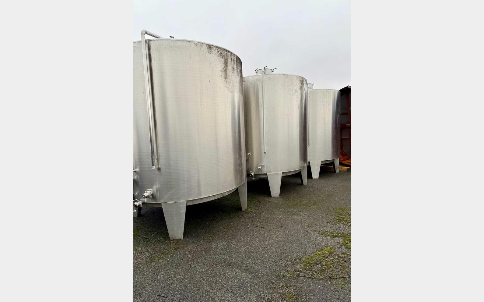Cuve inox 304 - Ferm&eacute;e 125 HL (12 500 litres)