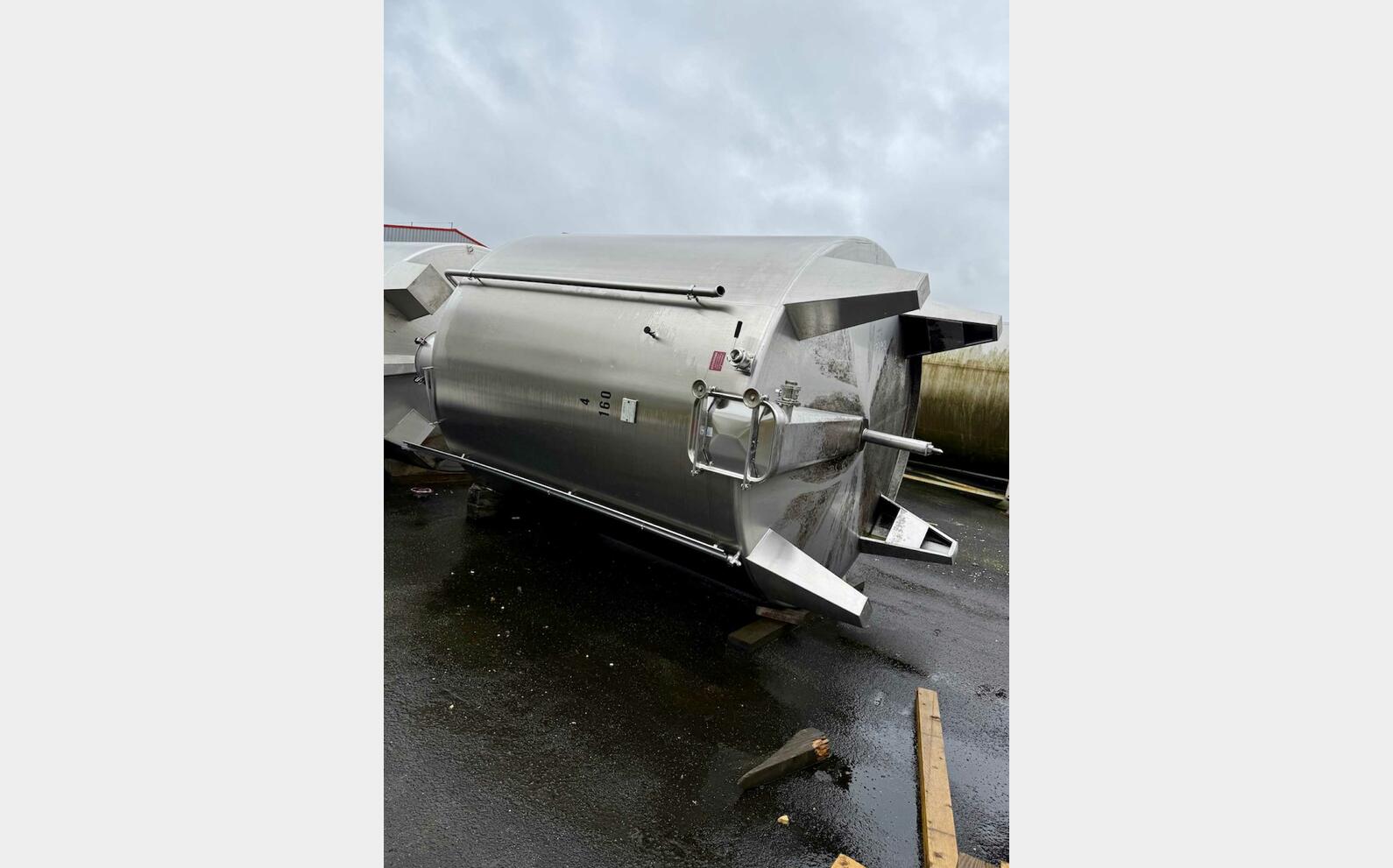 Cuve inox 304 - Ferm&eacute;e 160 HL (16 000 litres)