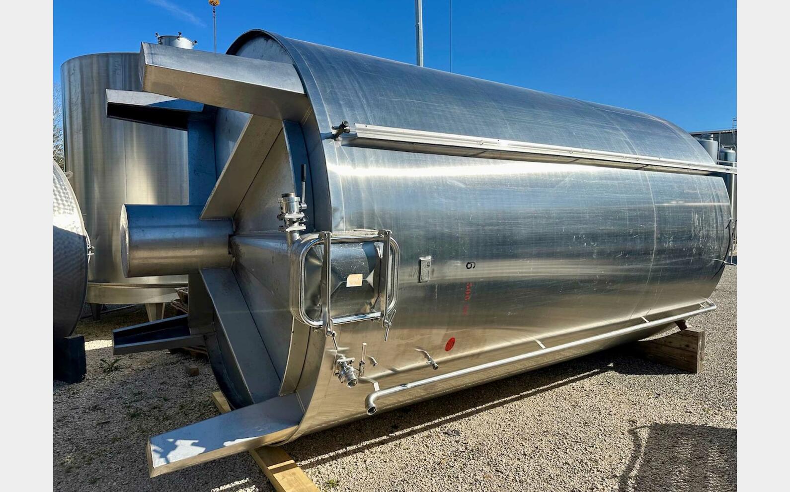 Ss tank - Conical bottom 306.48 HL (30,648 litres) STAI
