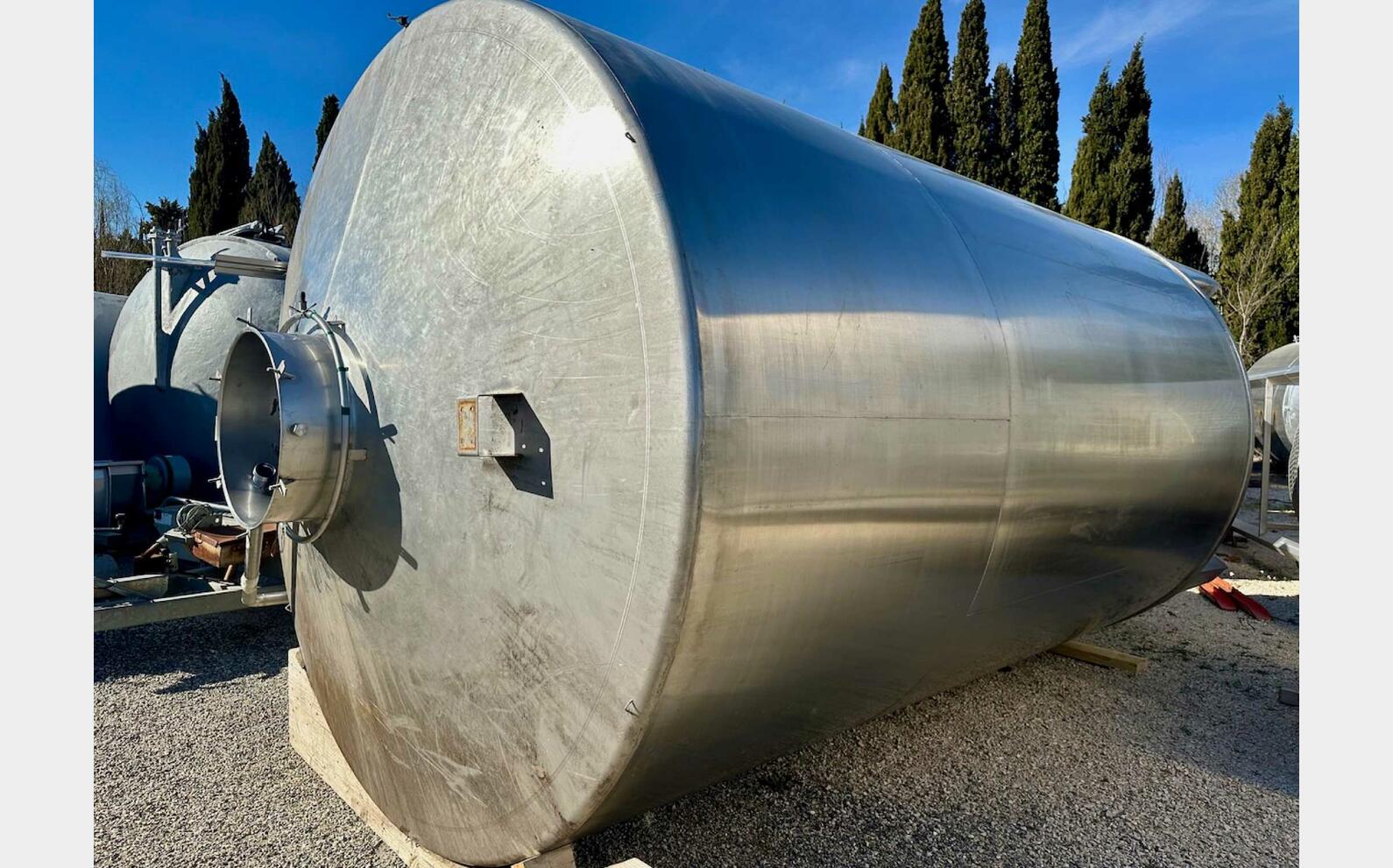 Ss tank - Conical bottom 306.48 HL (30,648 litres) STAI
