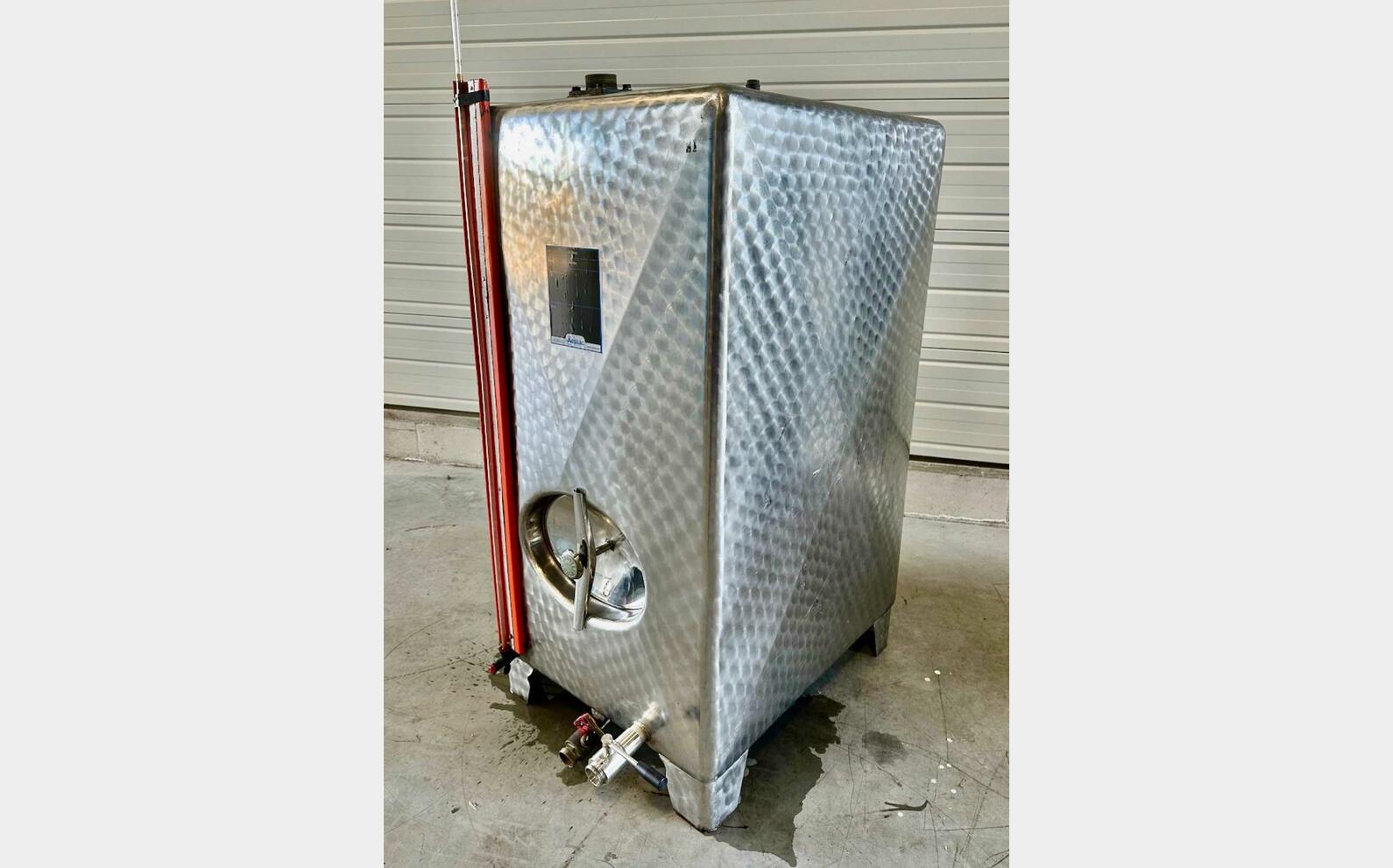 Ss tank - Rectangular 12 HL (1,200 litres)