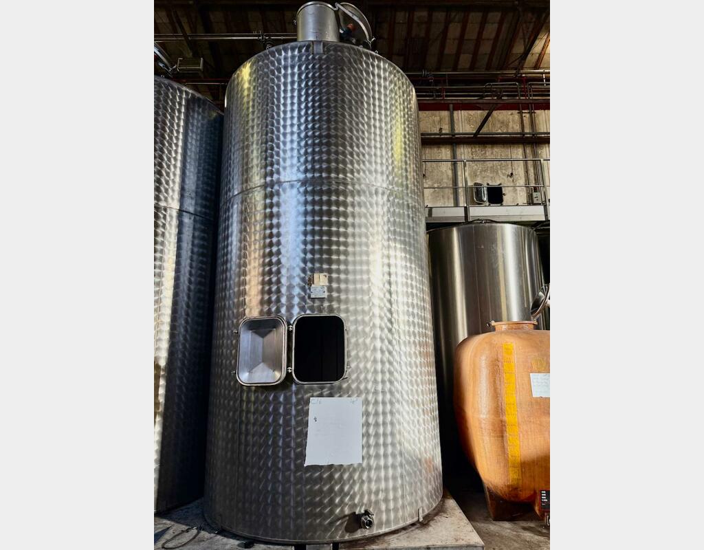 Cuve inox - Thermorégulee - Fond plat avec boitard
