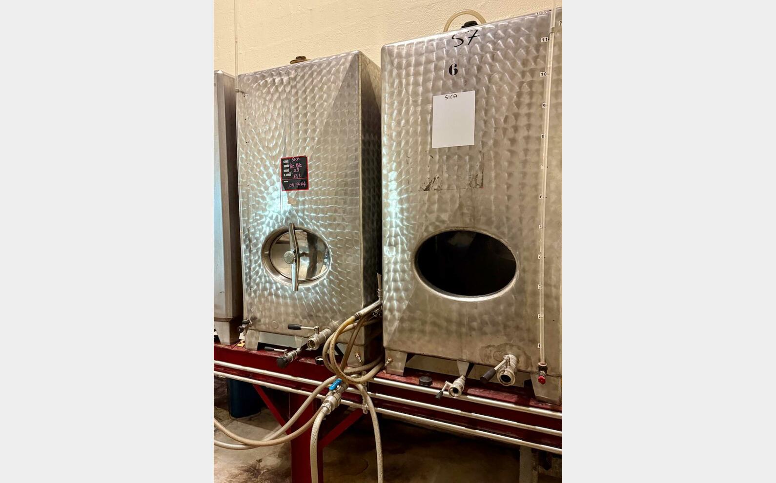 Ss tank - Rectangular 12 HL (1,200 litres)