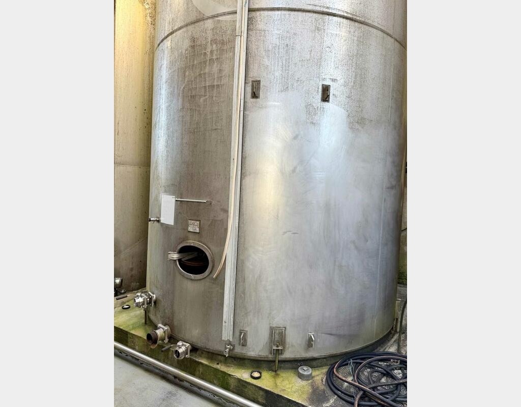 Cuve inox - Fond plat avec boitard - Stockage