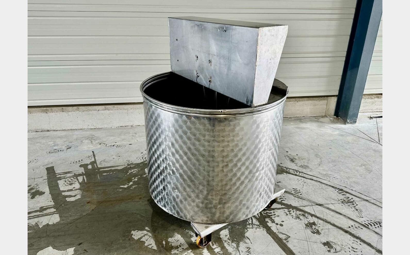 Cuve inox 304 - Agit&eacute;e 500 litres