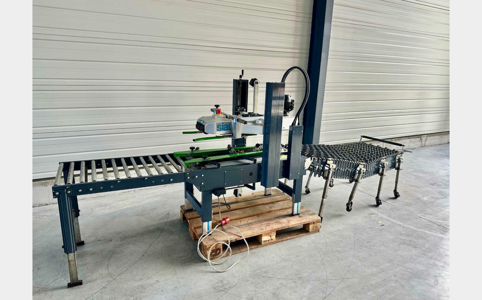 Fermeuse carton semi automatique SIAT