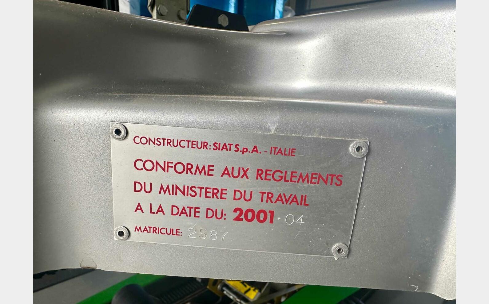 Fermeuse carton semi automatique SIAT