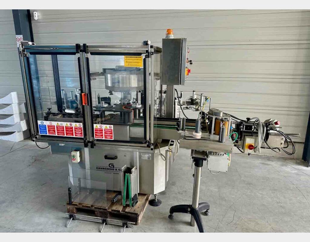 Etiqueteuse autocollante - 3 postes 3000 Bt/h CAVAGNINO & GATTI