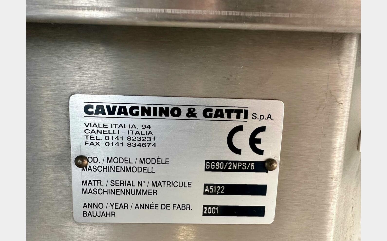 Etiqueteuse autocollante - 3 postes 3000 Bt/h CAVAGNINO & GATTI