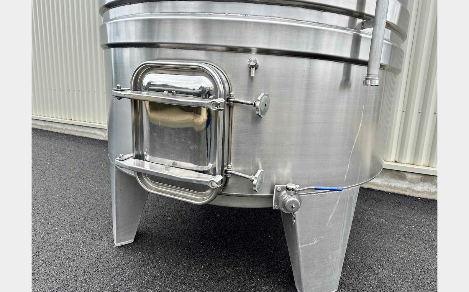 304 ss tank - Coil circuit 48 HL (4,800 litres) CTM