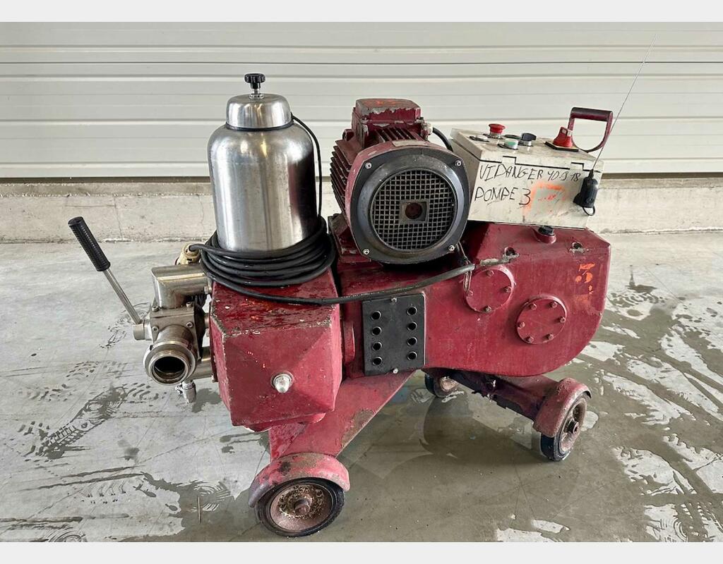 Stainless steel piston pump