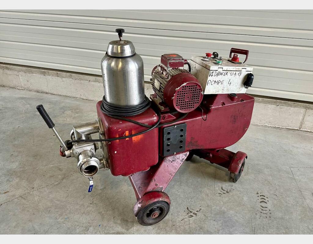 Stainless steel piston pump