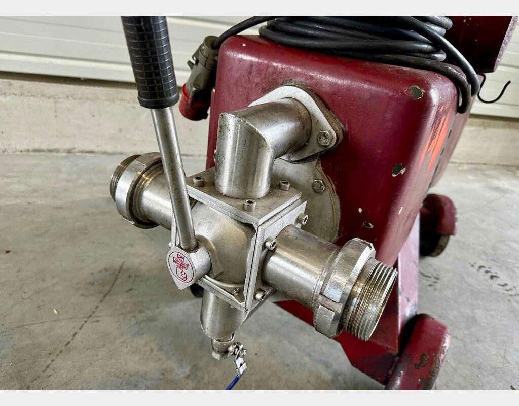 Stainless steel piston pump